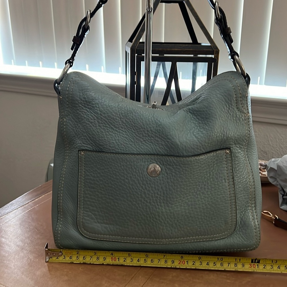 Coach  GUC twist lock blue pebble leather shoulder bag with Lg metal hang tag